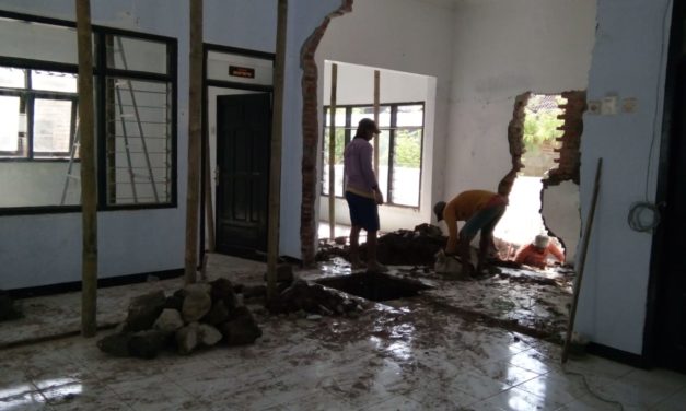 PEREHABAN KANTOR DESA