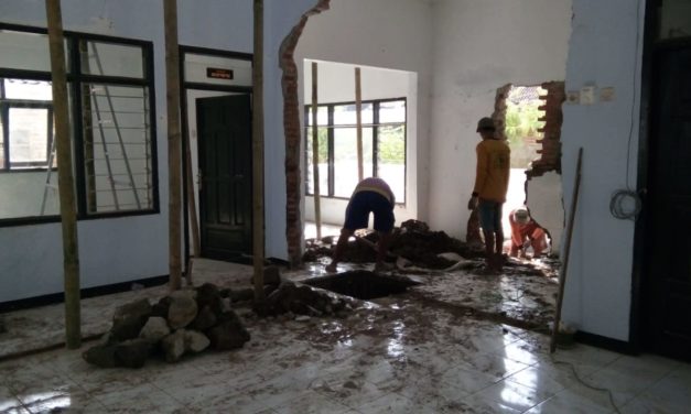 PEREHABAN KANTOR DESA